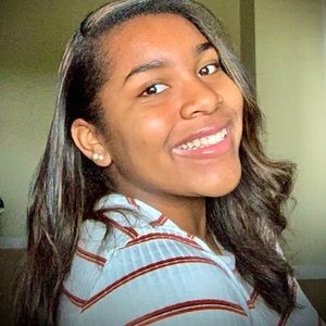 Meet your Posher, Gabby